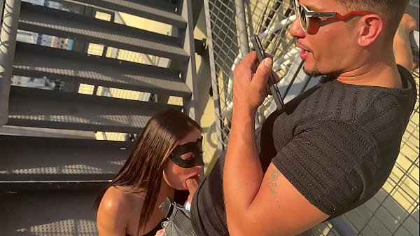 Play MP4 - MARIDO FAZ ESPOSA DE CORNA NO TRABALHO COM NOVINHA