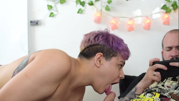 Mi novia puta no me deja jugar LOL y me hace perderchupandome la polla!Ary Abdul & Roman Savant