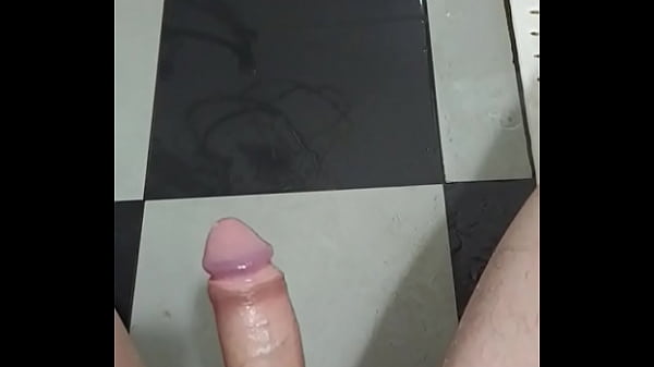 晨勃被涨醒，潮吹一波 thumbnail