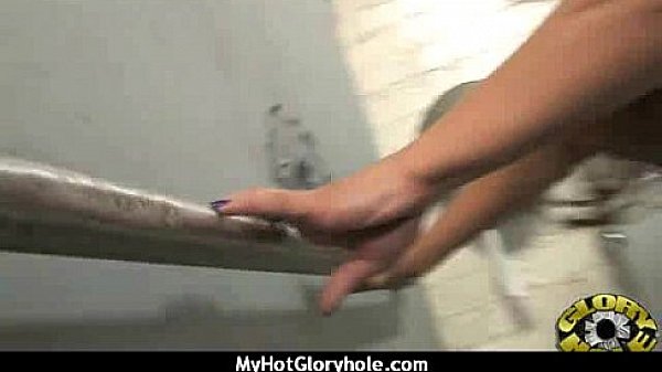 Nonton Ebony Gf Gives Nice And Sensual Blowjob 5 thumbnail