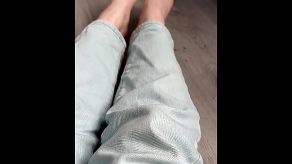 Nonton Giving Myself A Footmassage thumbnail