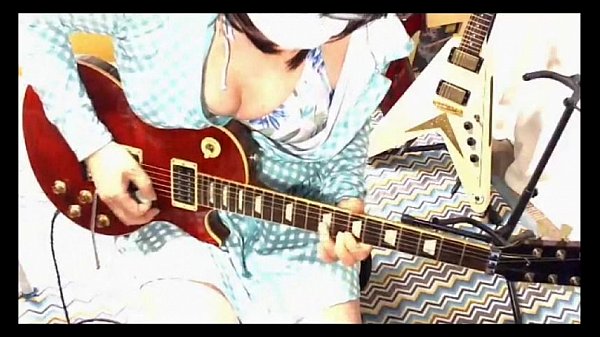 Play MP4 - Prowler &sol; IRON MAIDEN Guitar Cover