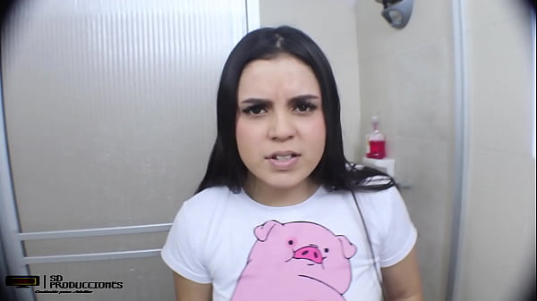 Nonton Mi Hermanastro Es Un Pervertido Que Me Espia thumbnail
