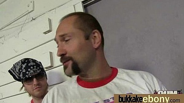 Nonton Ebony Gets Group Cumshots 25 thumbnail