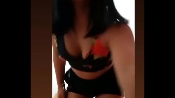 Nonton Nena Sexy thumbnail