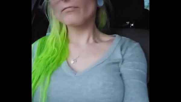 Come suck mommies titties it makes me come so easy 