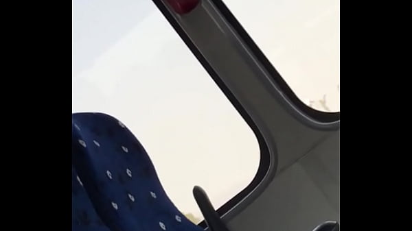 Play MP4 - Maduro en transporte p&uacute;blico