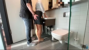 Nonton Meeting Break Hotel Room Sex - Workmate Fills Me Up With His Hot Cum thumbnail
