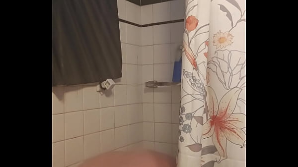 Play MP4 - Playing with my cock in the shower