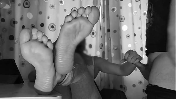 My_WrinkledSoles Are In Front Of Your FaceWhile Im Giving Another Guy A_Blowjob