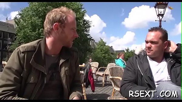 Hotty gives blow and handjob