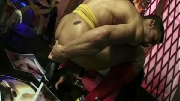 Plan Cul Hardcore En Bakcroom thumbnail