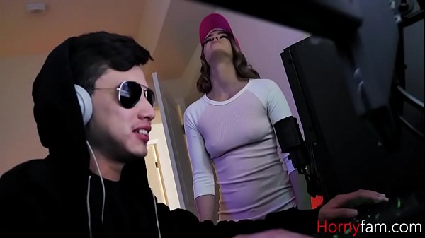 Gamer Stepbro Fucks Sister WhileHe Plays KenzieMadison