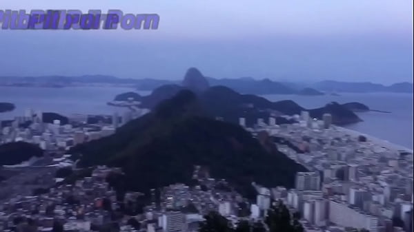 Fui Fazer Uma Trilha E Acabei Fudendo Na Metade thumbnail