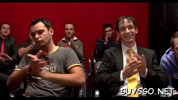 Deepthroating these long dicks 