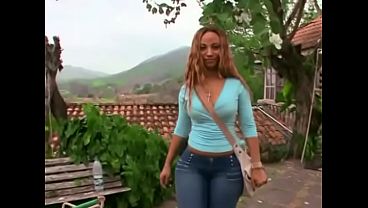 Nonton La Negra Luana Alves Se Folla Una Polla Gigante thumbnail