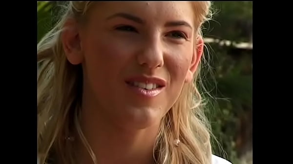 Play MP4 - pretty blonde girl celebrates her 18 jubilee years with warming up her pussy before fucking by elder man