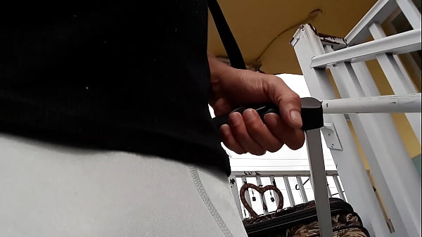 Play MP4 - Gay spandex bulge