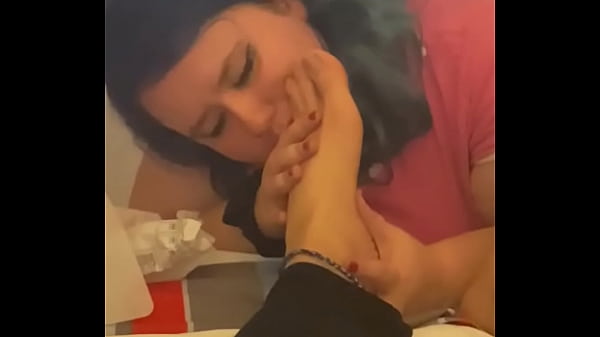 Play MP4 - Foot worship