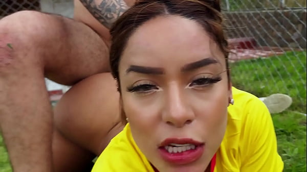 Nonton Sexy Latina Fucks Her Trainer On The Soccer Field - Anissamiller thumbnail