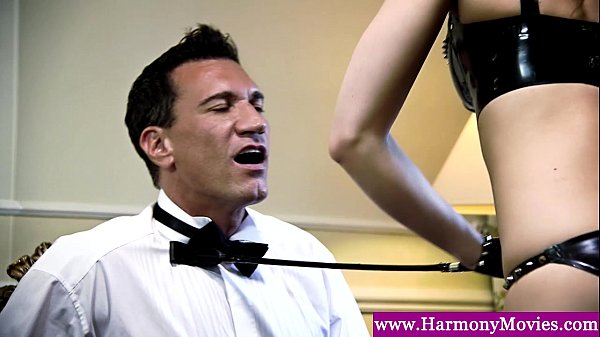 Anal_fuck fora dominant brunette