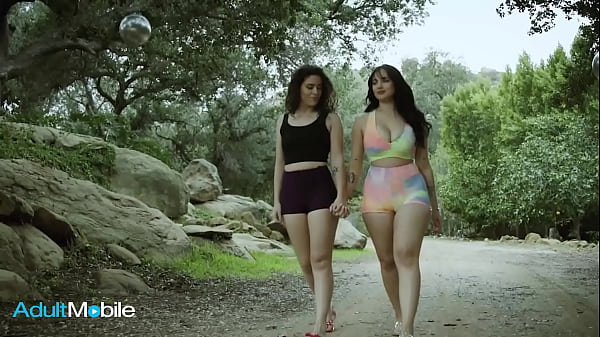 ADULTMOBILE - Victoria Voxxx, Nika Venom - Licking Lesbians 