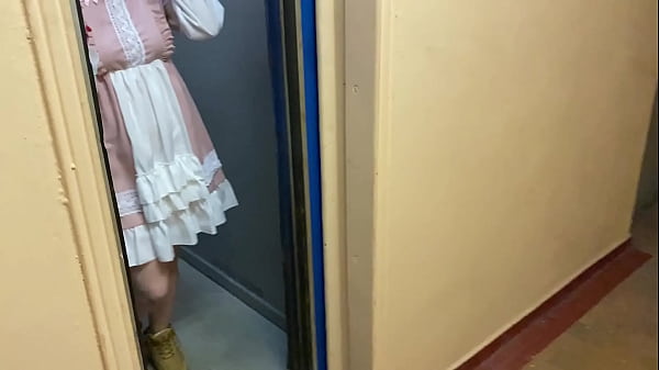 Nonton Hot Maid Could Not Resist To Fuck Me thumbnail