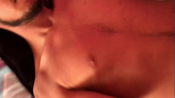 Gemidos Extravagantes De Joven thumbnail