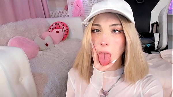 The less you reveal the more you can wonder.