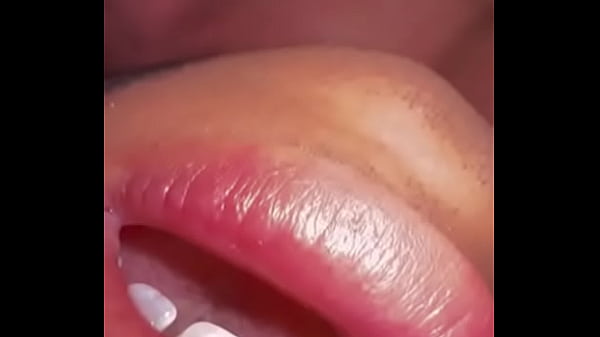 Play MP4 - Follamos sin condon por primera vez depsues de una fiesta alocada