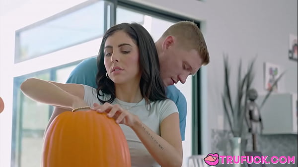 Play MP4 - Free Use For Halloween Lily Larimar&comma; Theodora Day