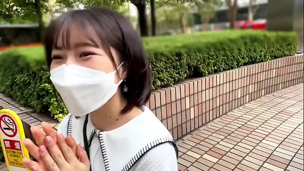 雑誌の企画と称し密着取材&rarr;知れば知るほど心も身体も癒着イチャラブ発展！！突かれる度うねりながら本気イキッ！高まる感情と快感に中出し懇願！！透け透け巫女コスに着替えたっぷりオイル塗布...！性感刺激&ハードピストンに涙浮かべガチ絶頂&rarr;追撃膣内射精！！ Part1 thumbnail