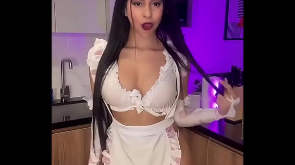 Sexy girl wants oral