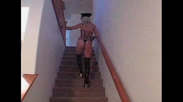 Play MP4 - Metro - Teen Festish - scene 1