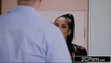 Nonton Abby Gets Her Ass Drilled To Clear Sean's Debt thumbnail