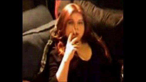 Play MP4 - Smoking Shemale t-girl Michelle Love pleasuring herself smoking and stroking5