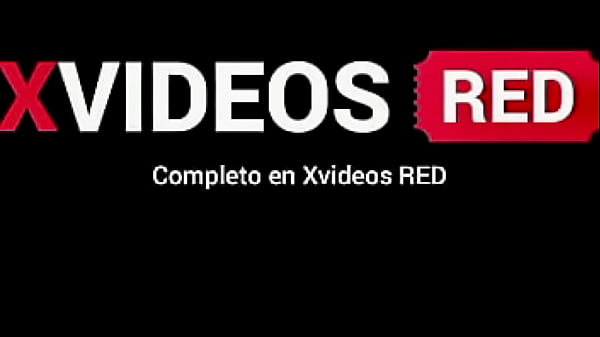 Play MP4 - Mujer perfecta se masturba en la ducha