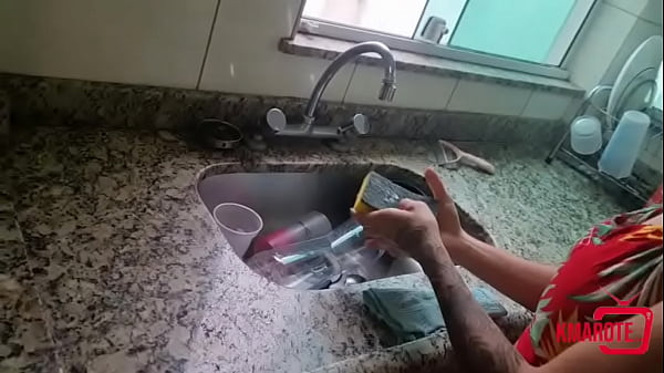 Nonton Joguei A Safada Boqueteira Em Cima Da Pia E Fodi Gostoso A Bucetinha thumbnail