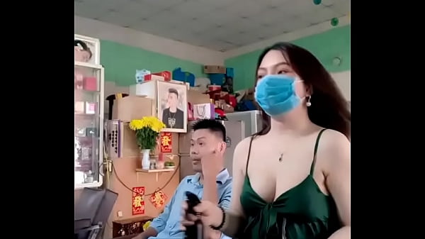 Em y&ecirc_n nhi cắt t&oacute_c