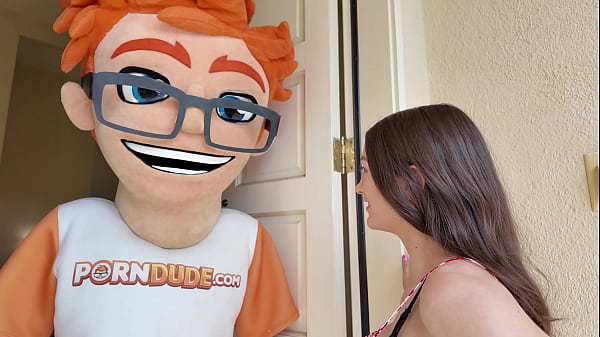 Play MP4 - Summer Renee&rsquo;s Tornado Blowjob Ends in Boob Gravy