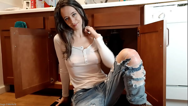 Buttcrack Plumber Sage Eldritch Fixes Your Sink thumbnail