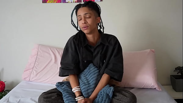 Lua obscena cantora e criadora de conteudo