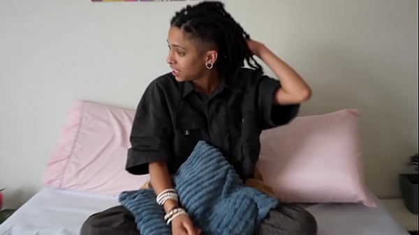 Lua obscena cantora e criadora de conteudo