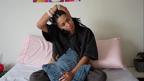 Lua obscena cantora e criadora de conteudo