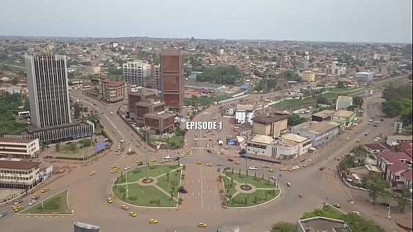 Ces Deux Filles Coquines Passe A L'acte Sexuel Apr&egrave;s Une Journ&eacute;e Pr&eacute;paration De Mariage thumbnail
