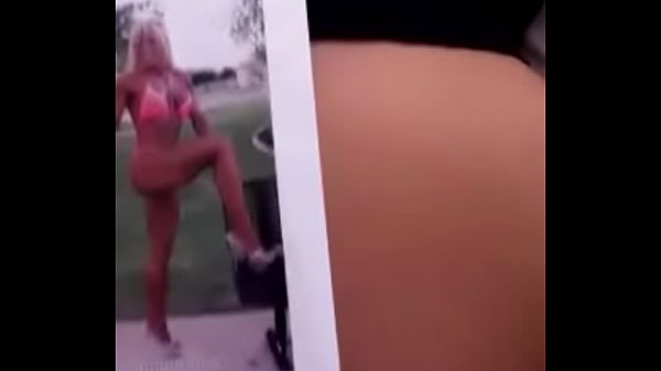 Nonton I Jerk Off To My Own Porn! thumbnail