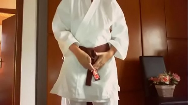 Play MP4 - MartialArtKimono 06 11&period;mp4