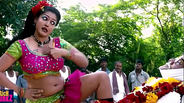 Gayathri Raghuram Hot Chubby Deep Navel