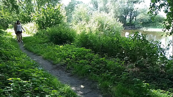 Nonton Two Girls Stopped By The Road And Sat Down To Pee Golden Rain Milf And Lady thumbnail