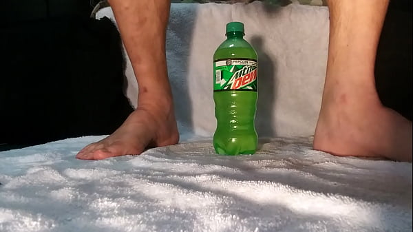 Play MP4 - Bottomboyxs Doing the Dew